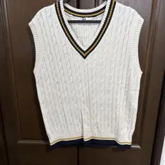 ユニクロ UNIQLO ケーブルVネックベスト ニットベスト オフホワイト 制服