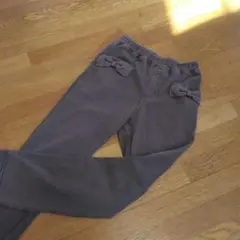 KPリボン付きグレーのボトムス130