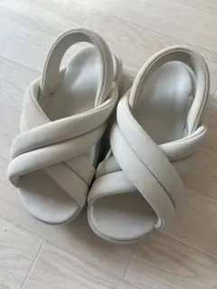 Nike ホワイト エアマックスアイラ 24センチ