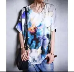 アンティカantiqua★水彩柄トップス★完売品★のサムネイル