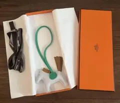 新品未使用HERMES エルメス ロデオ チャーム PM レアカラー