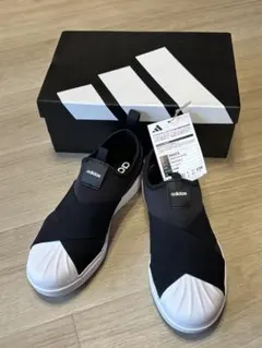 新品未使用　adidas アディダス　23cm スリッポン