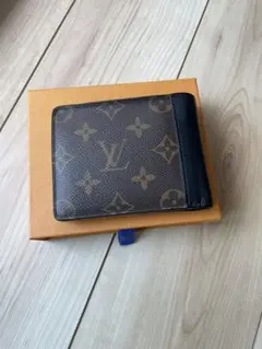 LOUIS VUITTON モノグラム二つ折り