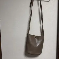【イルビゾンテ】レザーショルダーバッグ