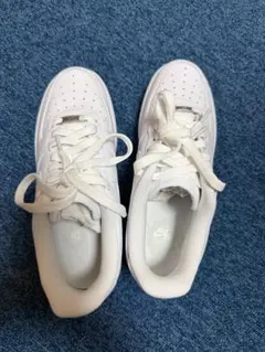 Nike Air Force 1 ホワイトのサムネイル