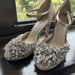 Grace Continental ビジューパンプスのサムネイル