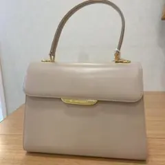 【美品】 オスカーデラレンタ ハンドバッグ ゴールド金具 ターンロック 高級 美品】 オスカーデラレンタ ハンドバッグ ゴールド金具 ターンロック