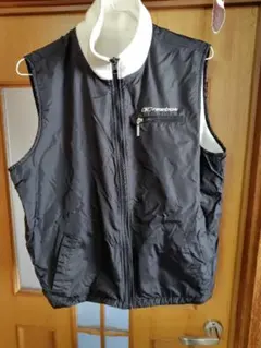 Reebok リバーシブルベスト フリース ナイロン 黒 白 防寒