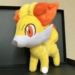 ポケモンセンター　フォッコ　ぬいぐるみ