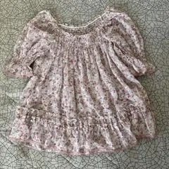 L'EST ROSE 小花柄フリルチュニック 五分袖　パステルピンク