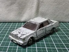 トミカ　日本製　日産　セドリック　4ドアハードトップ