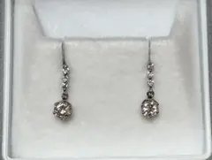 【専用です】天然ダイヤモンド 5石 スイングピアス 1ct Pt900　両耳用 専用です】天然ダイヤモンド 5石 スイングピアス 1ct Pt900 両耳用