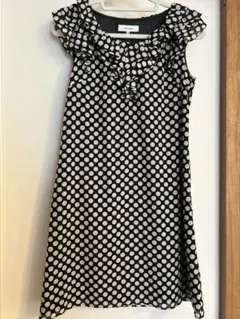 エムズセレクト　ノースリーブドット柄ワンピース　春夏物　黒白