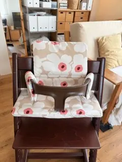 Stokke ストッケ トリップトラップ用シートクッション　花柄ピンク2のサムネイル