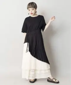 osmosis アシンメトリープリーツTシャツのサムネイル