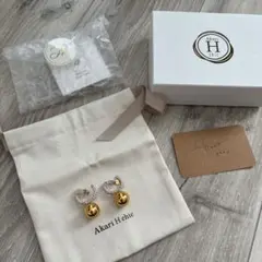 Akari H chic イヤリング ゴールド シルバー
