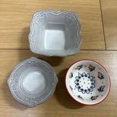 セリア　クラシック風　ポーランド風　小皿　豆皿　小鉢　食器セットのサムネイル