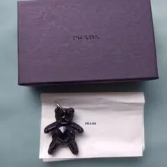 PRADA プラダ ブラックベア チャームのサムネイル