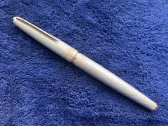 PILOT LADY WHITE SAKURA 万年筆 字幅F - メルカリ