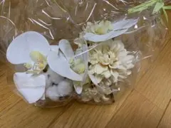 胡蝶蘭の髪飾り　(造花)最終値下げ