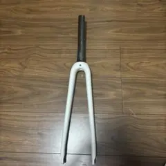 ロードバイク用 スペシャライズドファクトカーボンフロントフォーク ホワイト ロードバイク用 スペシャライズドファクトカーボンフロントフォーク