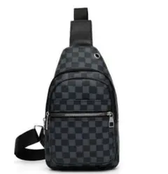 チェック柄スリングバッグ ブラック　新品未使用　旅行　メンズバッグ