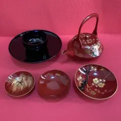 屠蘇器セット 赤黒 金色模様