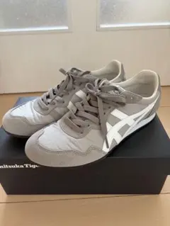 Onitsuka TigerSERRANOオイスターグレー×ホワイトのサムネイル