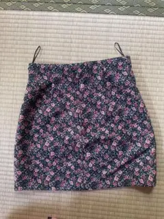 ZARA S 花柄タイトスカート EUR 5