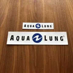 AQUA LUNG ステッカー 大、小（全面白）