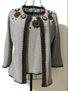 【Leilian】ストライプ刺繍カーディガン 半袖のサムネイル