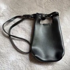 ブラック　ミニポシェット