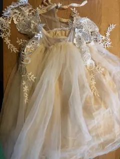 FAUNE フリルノースリーブワンピース バースデーフォト