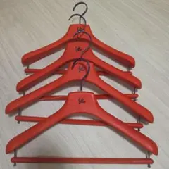 ISAIAイザイヤ✨️ハンガー‼️4本セット 40cm 非売品