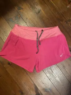 NIKE ナイキ　ランニング　ショートパンツ スポーツウェア　レディースのサムネイル