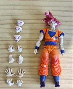 S.H.Figuarts スーパーサイヤ人ゴッド孫悟空