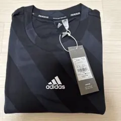adidas ブラックシャツ PRIMEBLUE