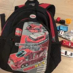 トミカリュック★レスキュー車柄／黒／おまけトミカ5台付き★中古のサムネイル