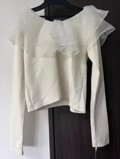 INCEDE フリル長袖　オフホワイト新品