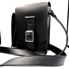 ドクターマーチン　ショルダーバッグ　ブラック　スムーズレザー　【ほぼ新品】メンズのサムネイル