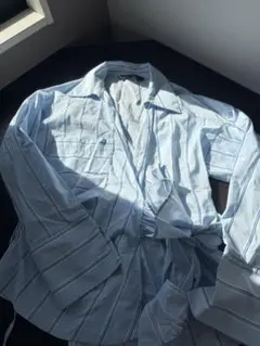 水色 ストライプ 長袖シャツ ウエストリボン付き