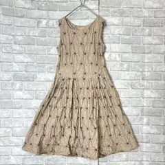 ノースリーブワンピース 花柄 刺繍 美品 S ベージュ くしゅくしゅ フェミニン