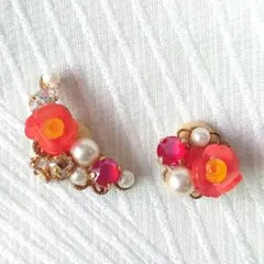 ハンドメイド　イヤリング　イヤーカフ　ピンク　パール　レッド　花　豪華　華やか