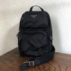 PRADA re-nylon 現行 サフィアーノ ナイロン ボディバッグ