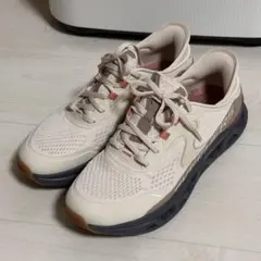 スケッチャーズ　スリップインズ　ウォーキングスニーカー