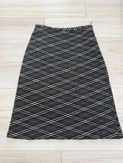 バーバリーブルーレーベル チェック柄 スカート グレー×ブルー Mサイズ