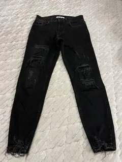 ZARA ダメージスキニーフィットブラックデニム