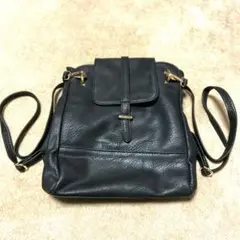 【美品】リュック バックパック 合成皮革 ブラック 金 調整可能 ストラップ