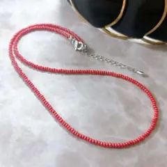 oneカラー　ビーズネックレス