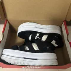 ナイキ ウィメンズ アイコン クラシック サンダル